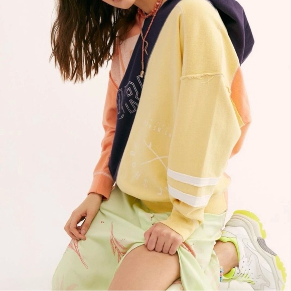 FREE PEOPLE: Beach Break Surf Graphic Hoodie..worn 1X - Picture 2 of 9